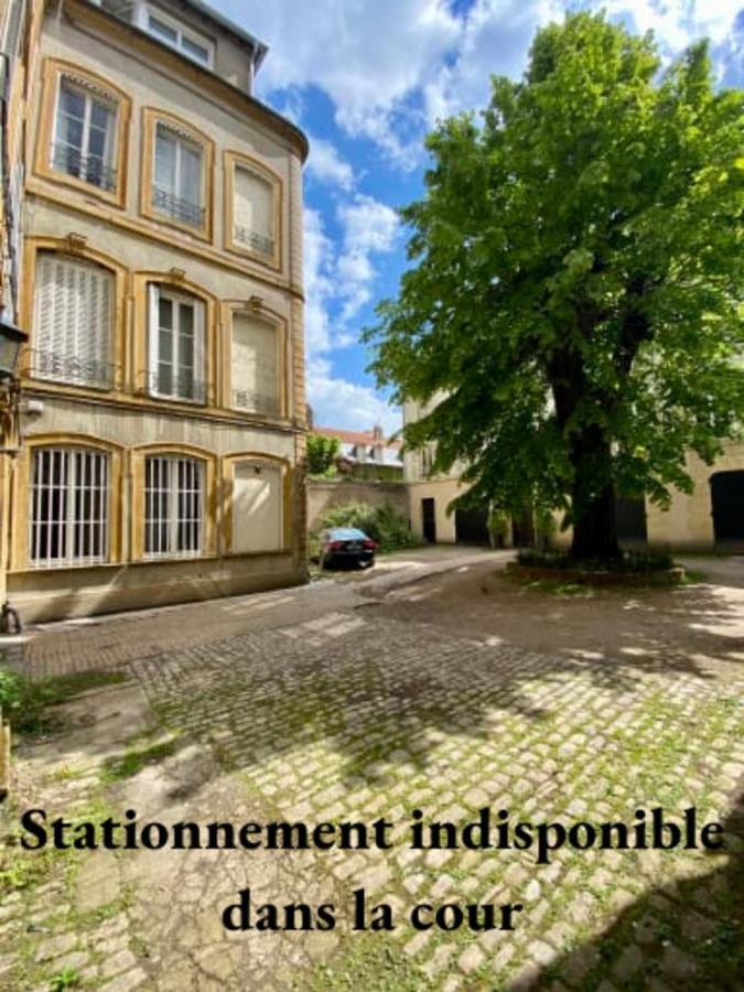 La Cour Doree Apartment